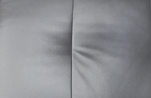 미세한 주름 발생 (A)