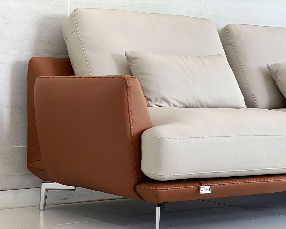 Pillowtalk Sofa Detail View